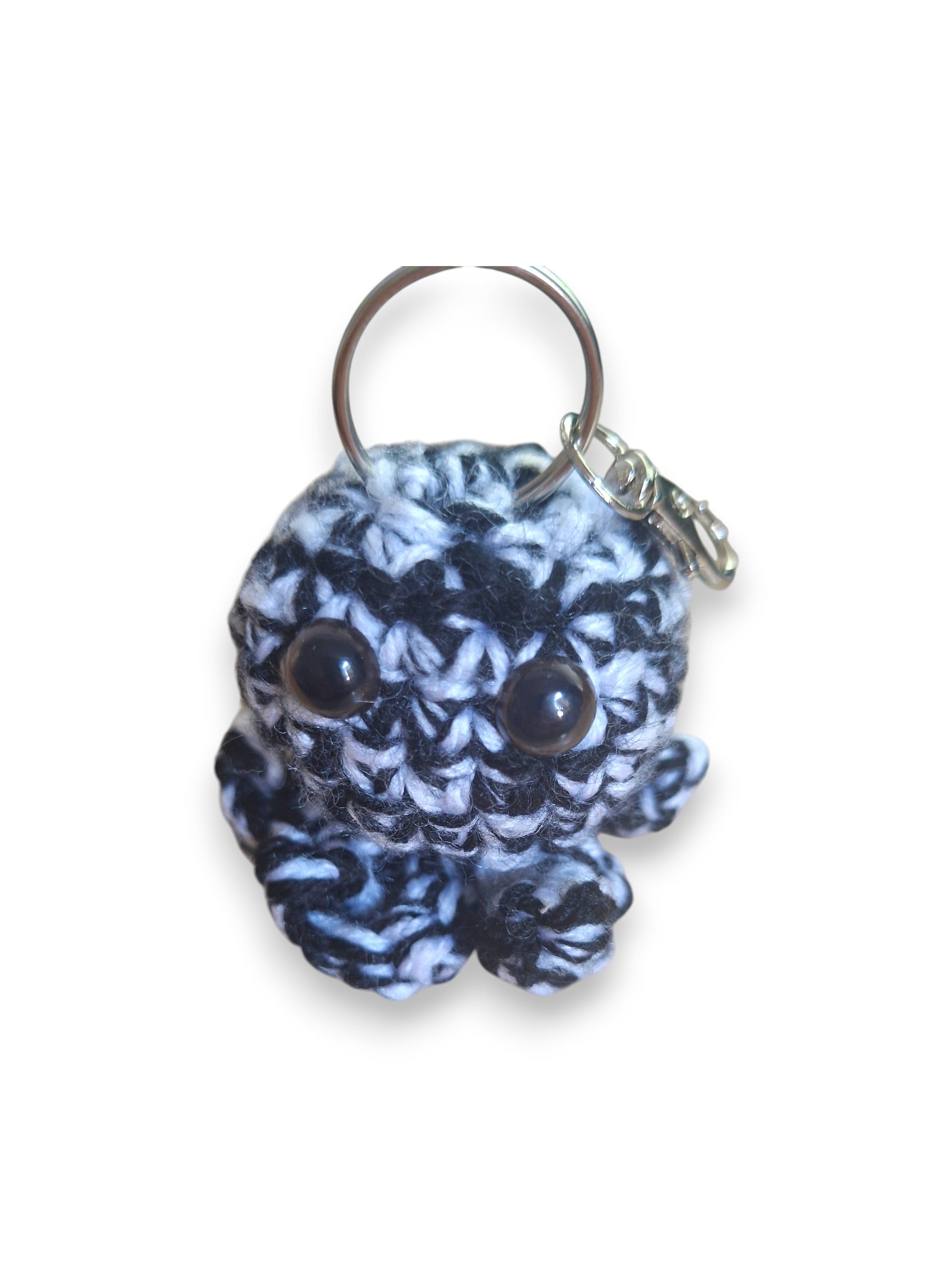 Poulpychou Noir et Blanc – Porte-clé Poulpe en Crochet Fait Main